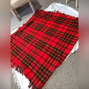 FARIBO RED PLAID picnic Blanket Throw Vintage Great Condition USA WOOL 58” Sq